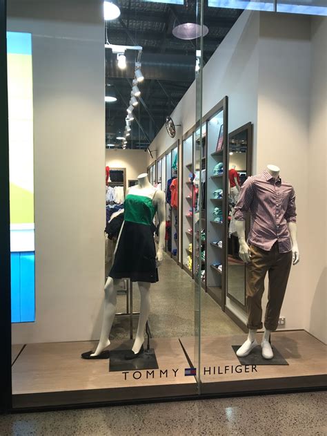 tommy hilfiger store brisbane airport